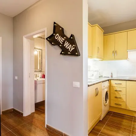 Edificio Apartment